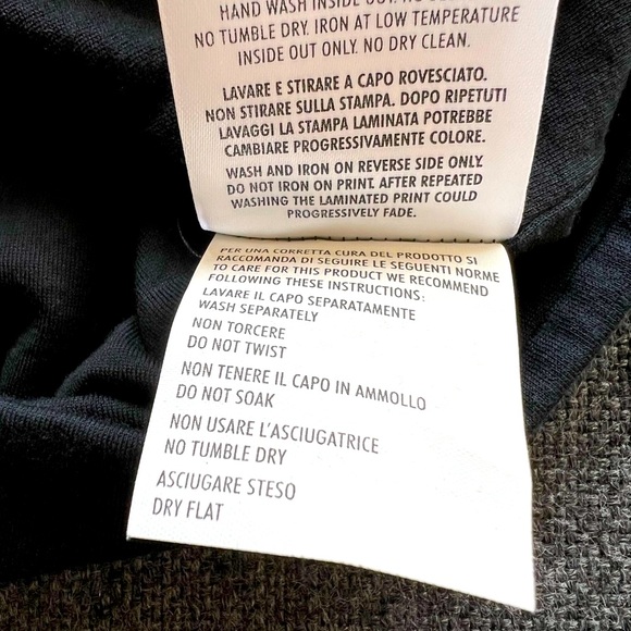 Gucci front knot tank top size M in pristine condition. Gucci logo at the back - Picture 9 of 13